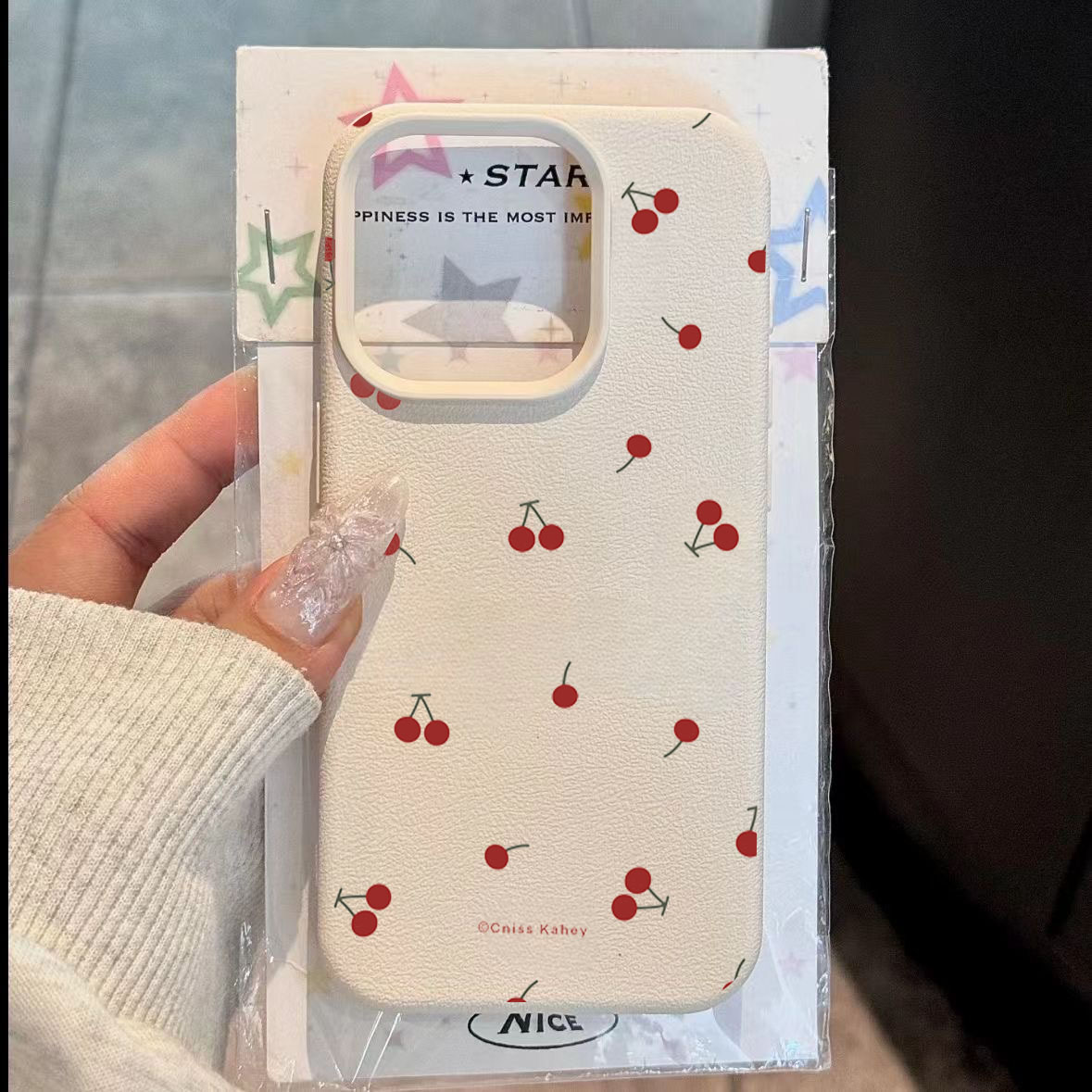 น่ารักการ์ตูนเชอร์รี่ลิ้นจี่รู - Cute Anime Case บทวิจารณ์และราคา