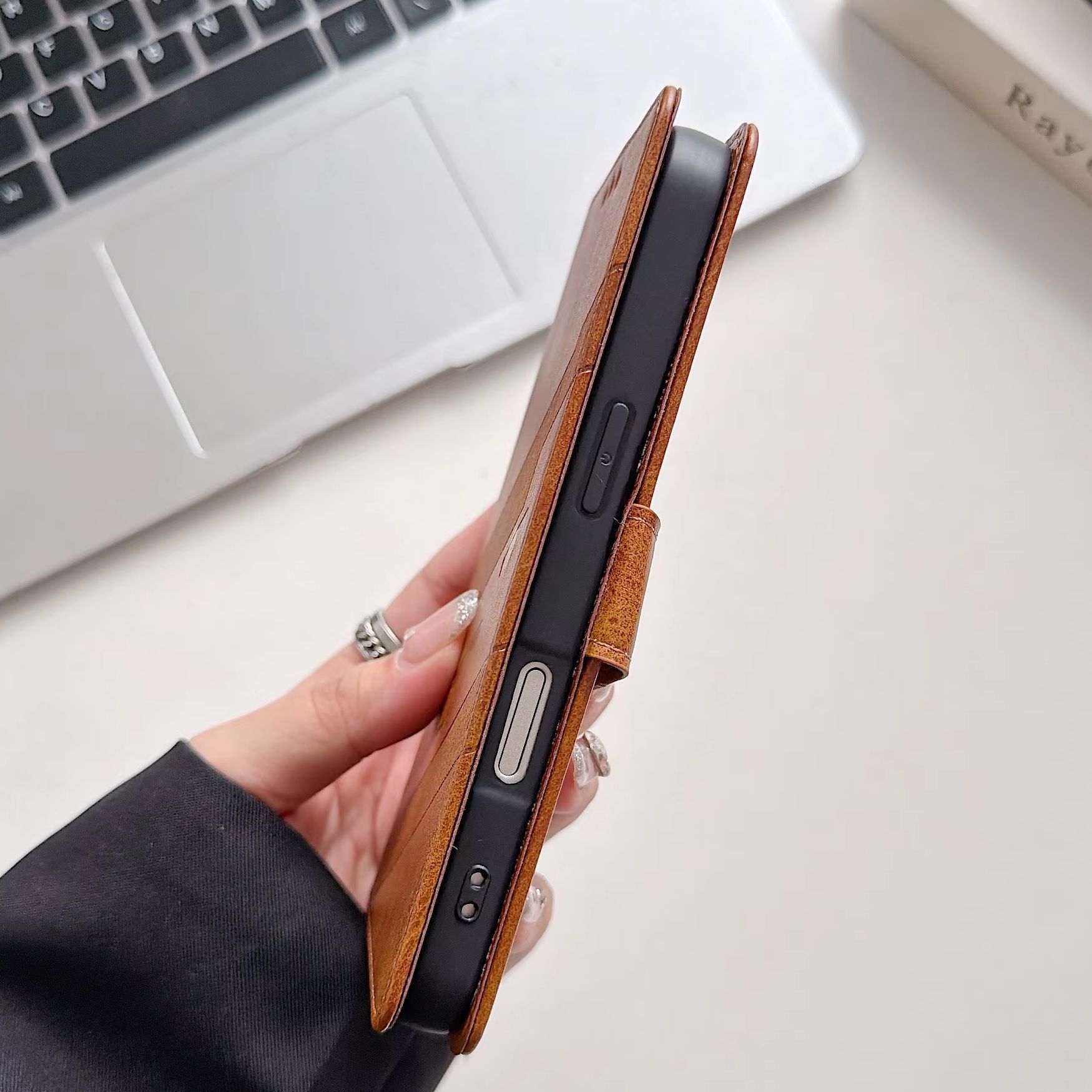 เคสโทรศัพท์แบบพับได้ วัสดุหนัง - Flip Leather Case บทวิจารณ์และราคา