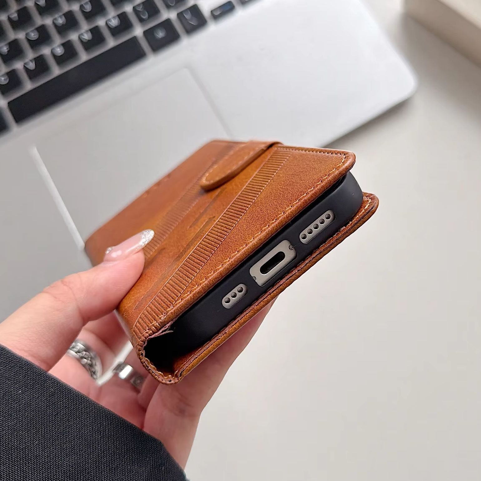 เคสโทรศัพท์แบบพับได้ วัสดุหนัง - Flip Leather Case บทวิจารณ์และราคา